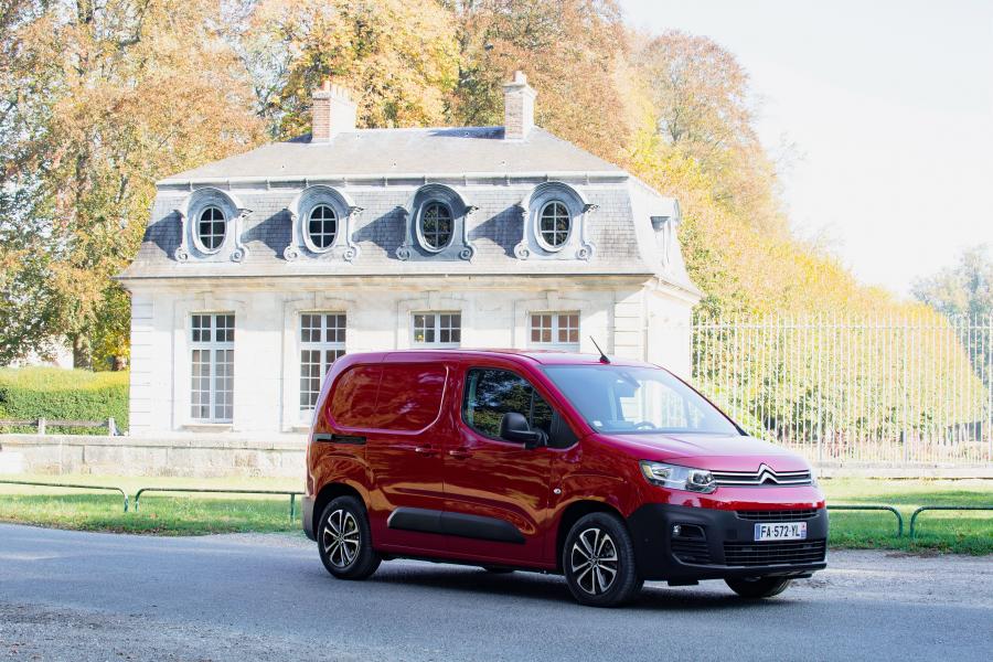  Citroen Berlingo Van 2018 года  (WW) (фото 27 из 40)